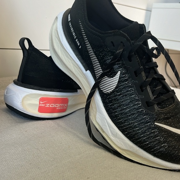 Women’s Invincible Run 3 - Picture 4 of 9